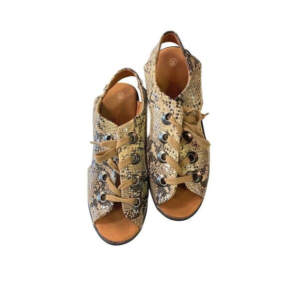 Bernie Mev Snake Print Patent Leather Sandals 39 US 7 - Picture 1 of 8